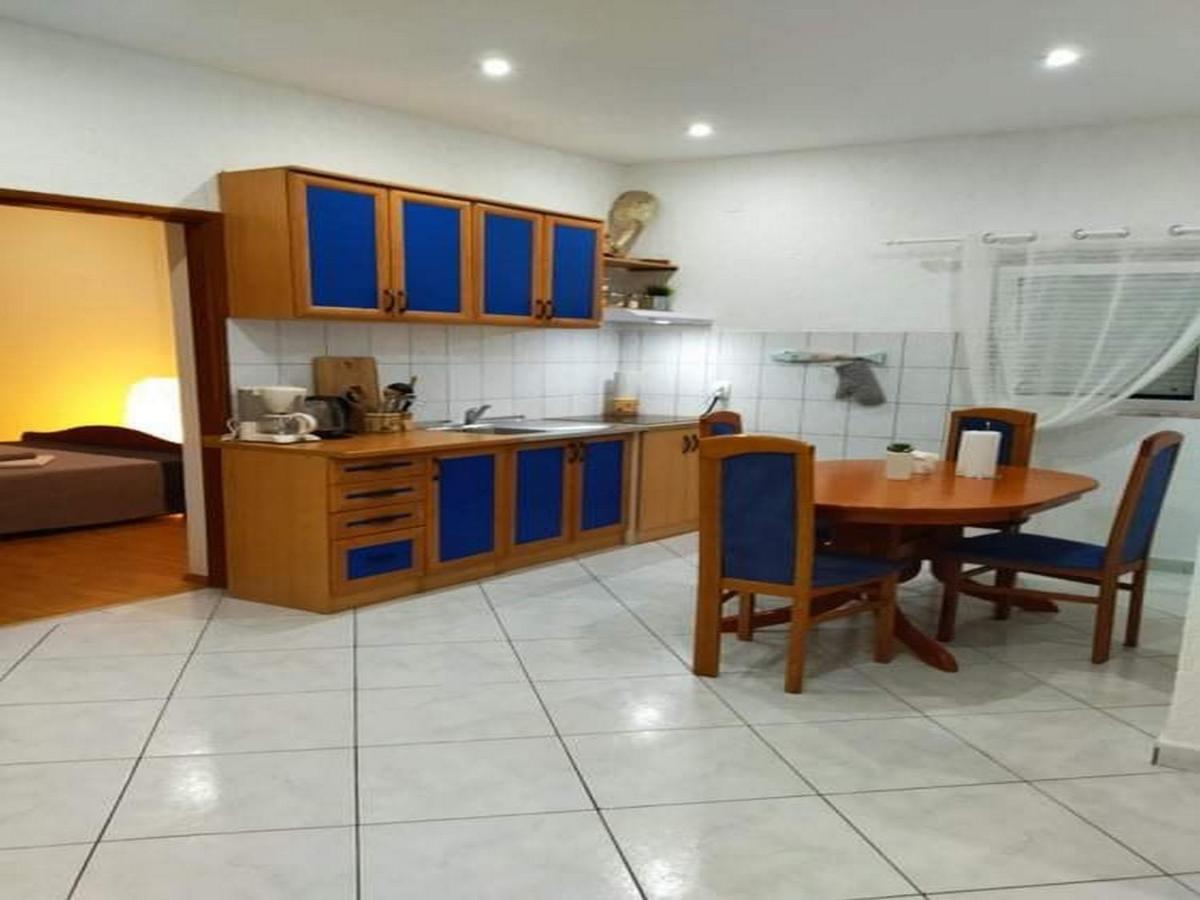 Apartment Barbara Vir Bagian luar foto
