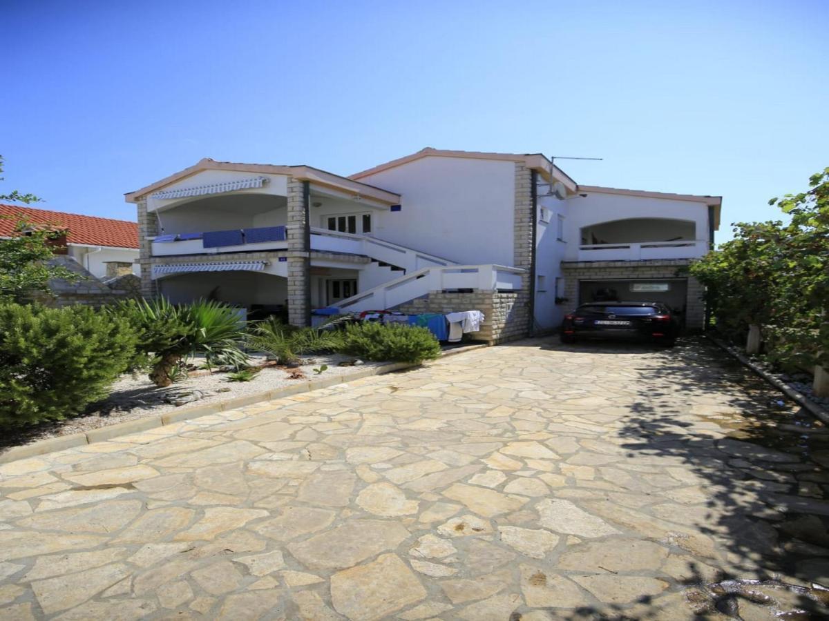 Apartment Barbara Vir Bagian luar foto